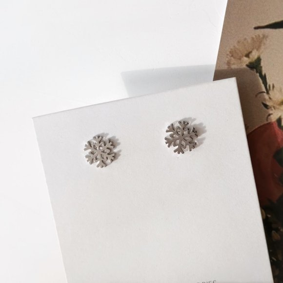 💙Snowflakes ❄️  Stud Earrings Gold&Silver - Picture 7 of 14